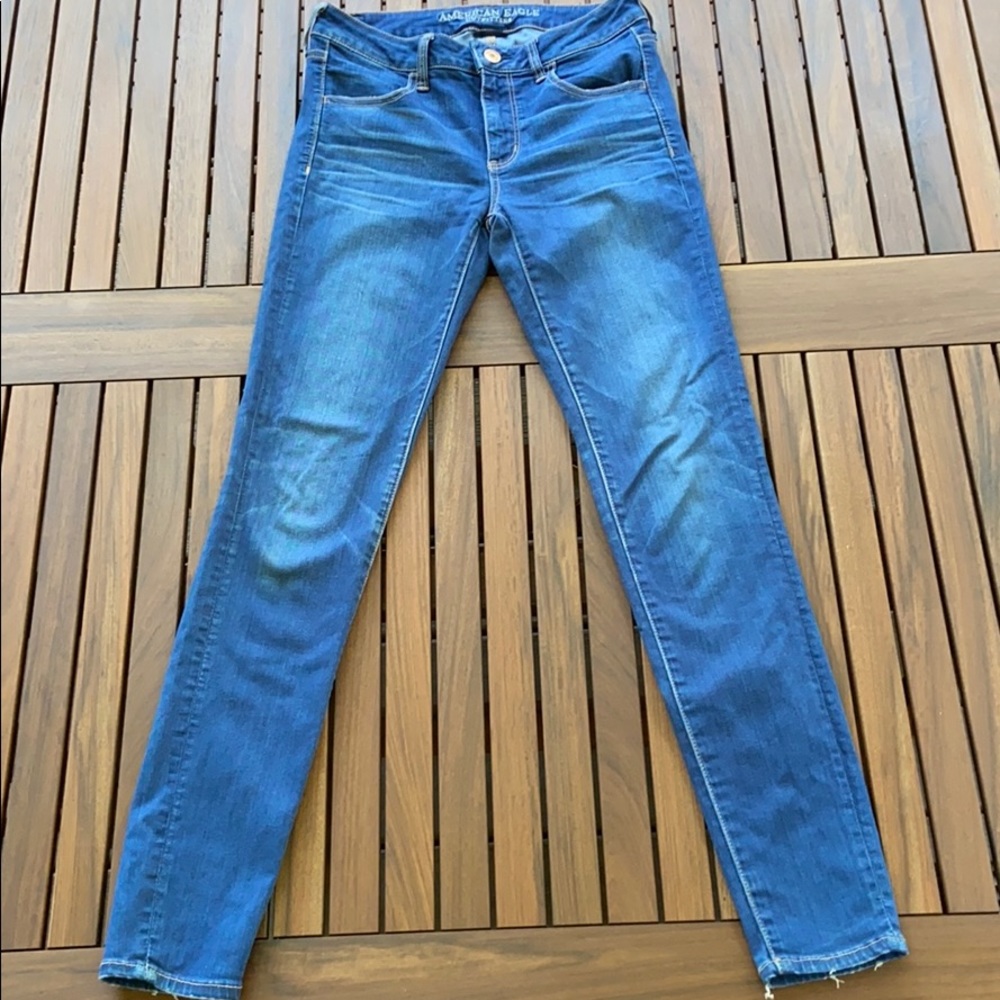 American eagle medium wash skinny jeans